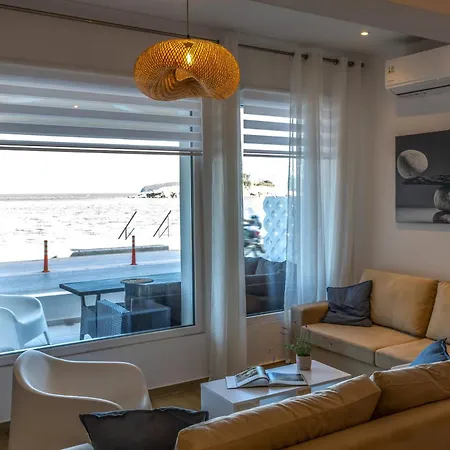 Aurora Seaside Grand Apartment Nea Peramos (Macedonia)