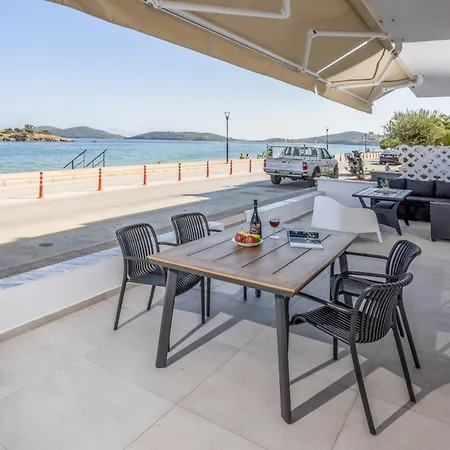 Aurora Seaside Grand Apartment Nea Peramos (Macedonia)