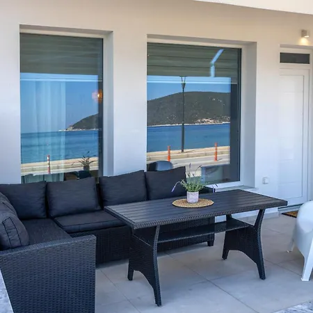 Aurora Seaside Grand * Nea Peramos (Macedonia)