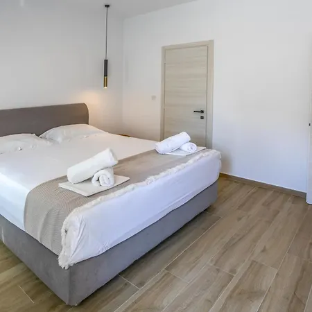 Aurora Suite 公寓 *