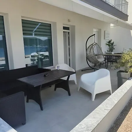 Aurora Apartment Nea Peramos (Macedonia)