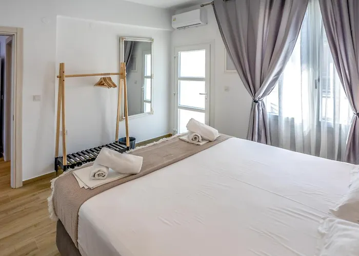 Aurora Seaside Grand Апартаменты