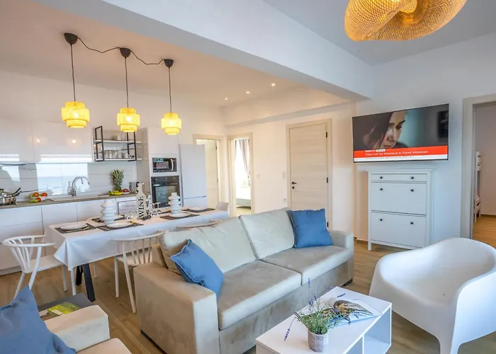 Aurora Seaside Grand Апартаменты