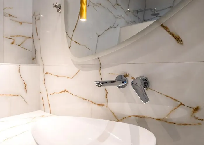 Aurora Seaside Grand Апартаменты *