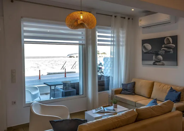 Aurora Seaside Grand Апартаменты Неа-Перамос