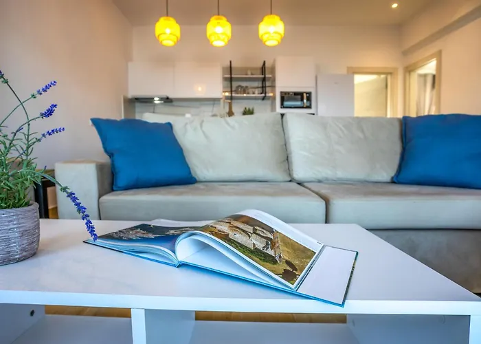 Aurora Seaside Grand Апартаменты *