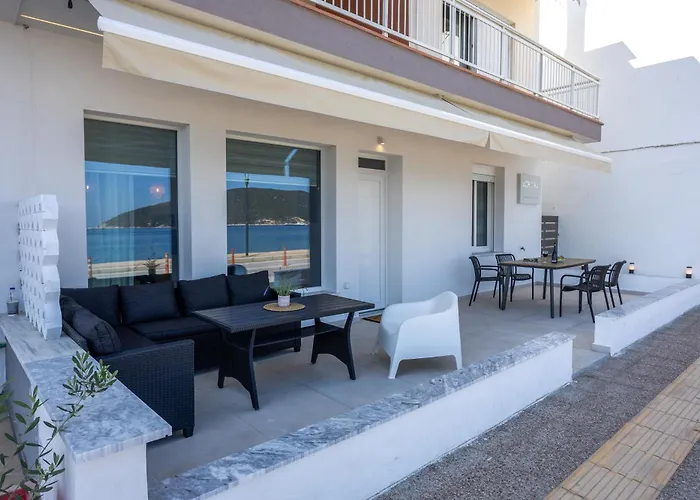 Aurora Seaside Grand