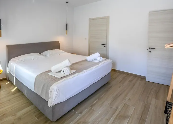 Aurora Seaside Grand Апартаменты *
