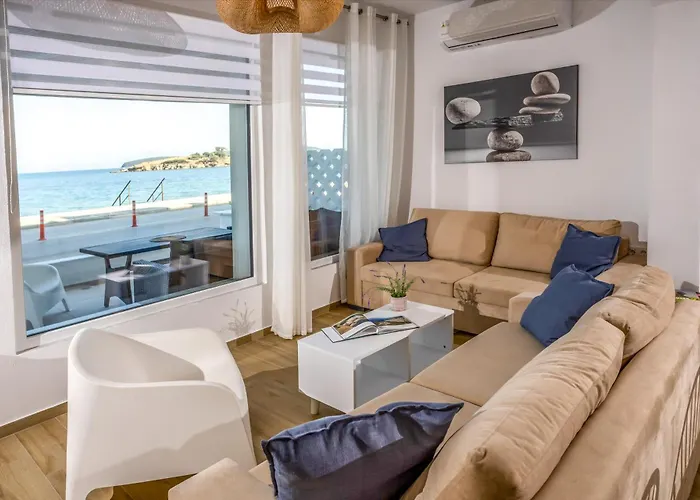 Апартаменты Aurora Seaside Grand